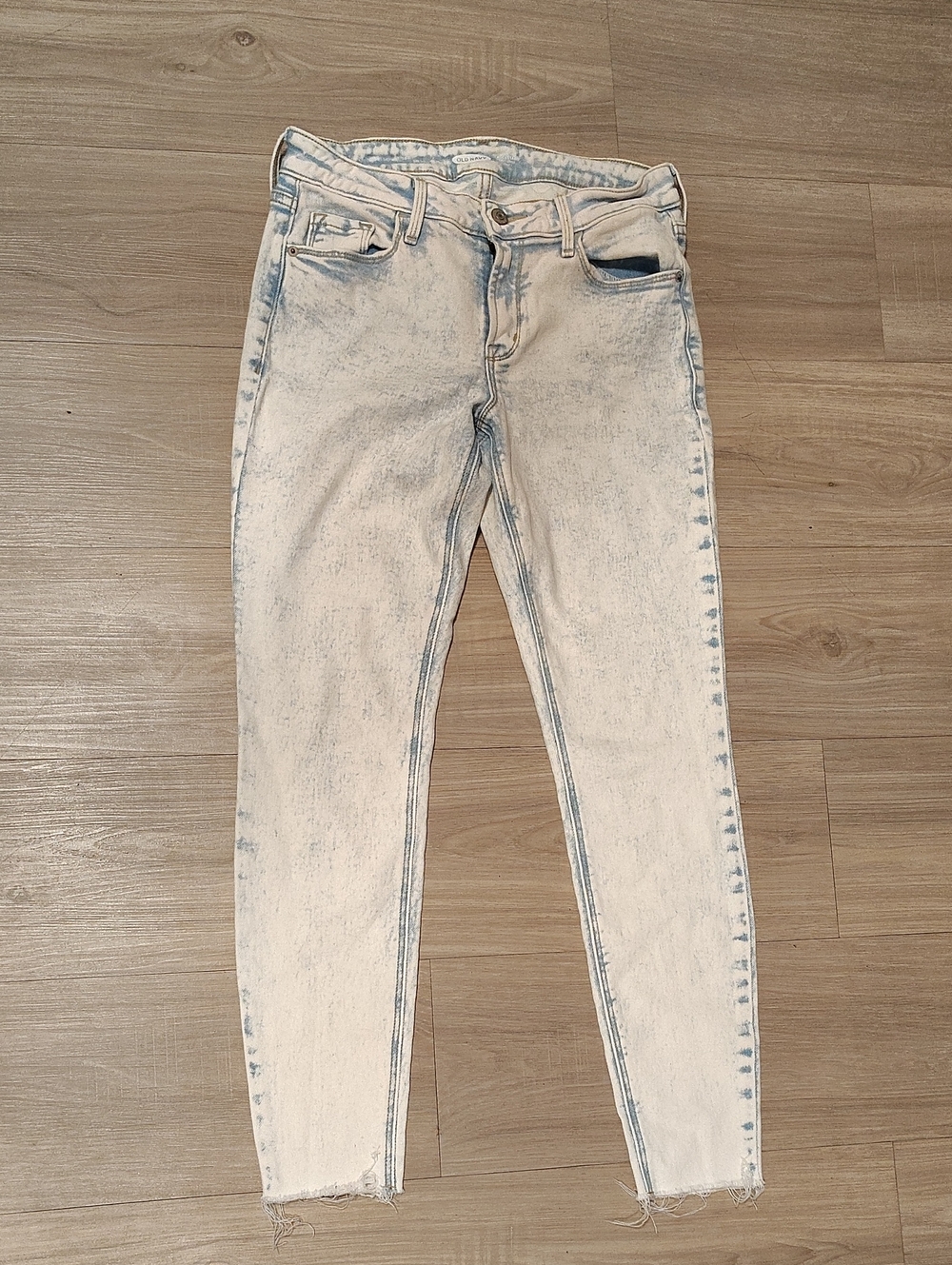 Old Navy Light Acid Wash Skinny Jeans
